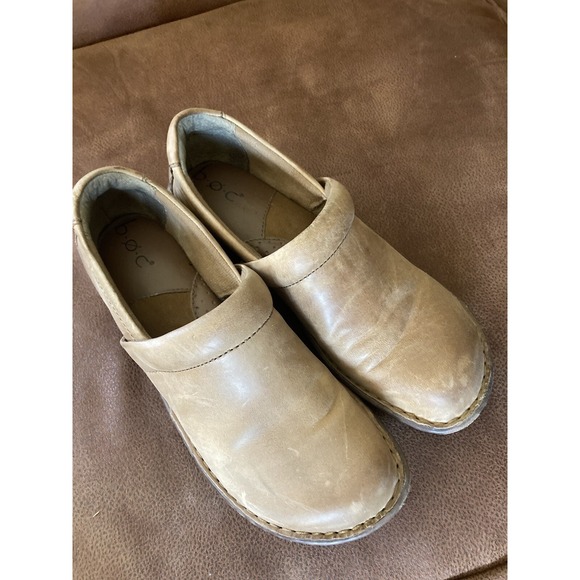 b.o.c. boc Women's Shoes Size 7.5 Buckskin Tan Color Loafers Slip On Leather - Picture 1 of 3